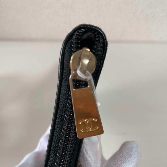 Pre-loved Chanel caviar leather zippy wallet - Picture 5 of 7